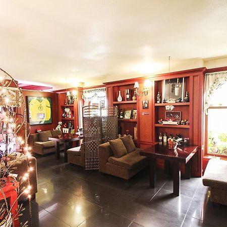 Garden Hotel Uijeongbu Екстер'єр фото