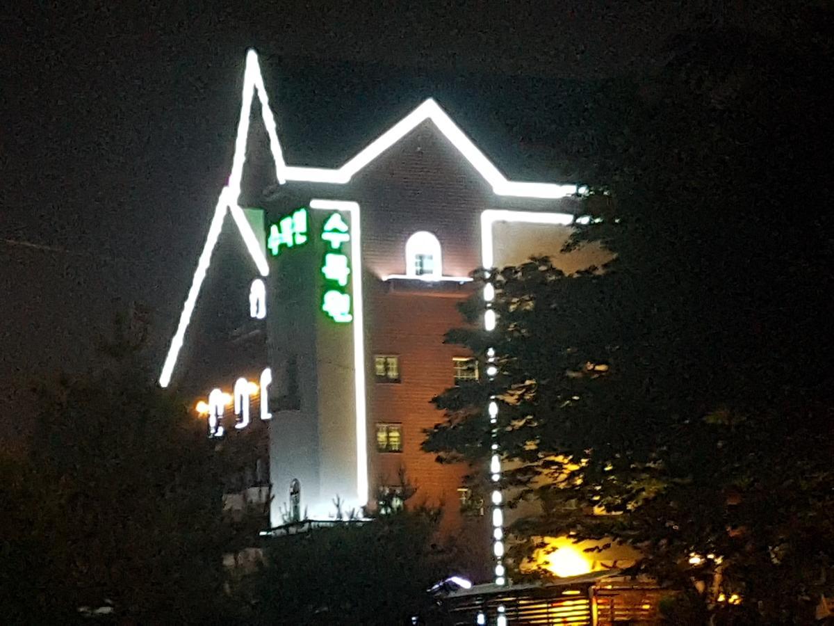 Garden Hotel Uijeongbu Екстер'єр фото